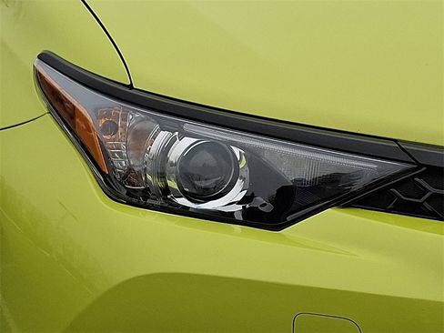 Certified 2017 Toyota Corolla iM w/ Carpet Mat Package image 9