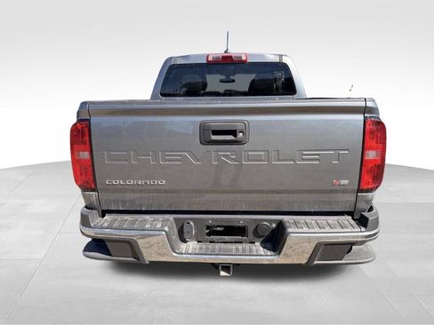 Used 2022 Chevrolet Colorado W/T AWD/4WD image 5