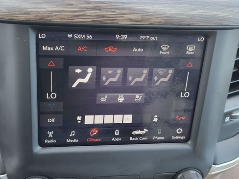 Used 2019 RAM 1500 Laramie AWD/4WD image 19