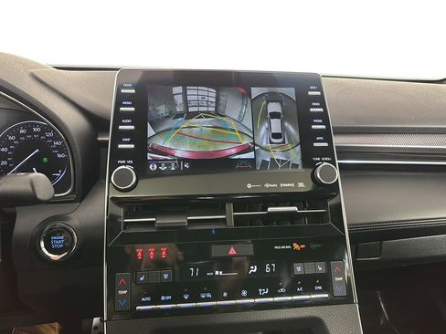 Used 2019 Toyota Avalon Touring w/ Advanced Safety Package FWD image 34