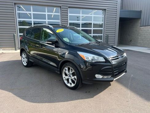 Used 2013 Ford Escape Titanium w/ Parking Technology Pkg FWD image 3