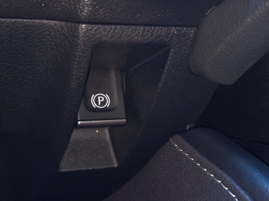 Used 2025 Lexus ES 300h w/ Premium Package FWD image 24