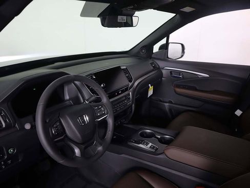 New 2025 Honda Ridgeline RTL image 28