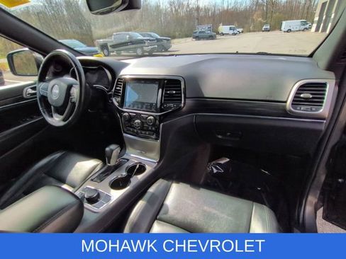 Used 2019 Jeep Grand Cherokee Limited AWD/4WD image 29