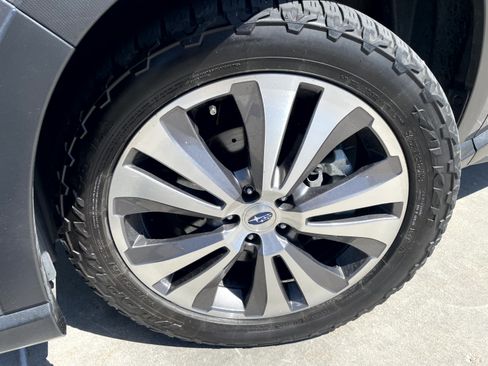 Used 2021 Subaru Ascent Limited AWD/4WD image 6
