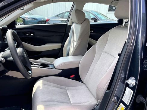 Used 2023 Honda Accord LX image 8