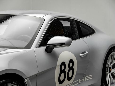 Used 2024 Porsche 911 GT3 RS image 32