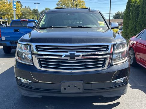 Used 2019 Chevrolet Tahoe Premier w/ Premier Plus Edition AWD/4WD image 2