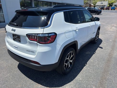 New 2026 Jeep Compass Limited AWD/4WD image 9