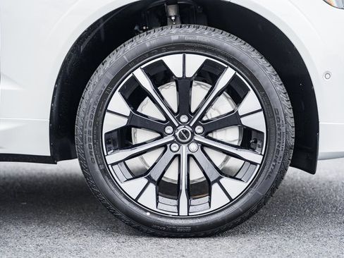 New 2026 Volvo XC60 B5 Plus w/ Protection Package Premier image 16