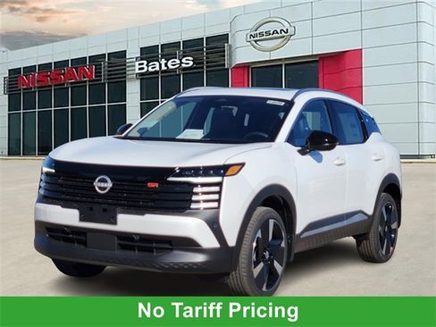 New 2026 Nissan Kicks SR image 2