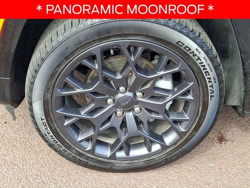 Used 2025 Jeep Grand Cherokee Summit w/ Obsidian Package image 8