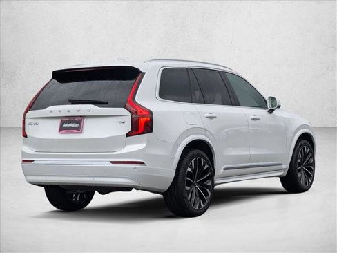 Certified 2025 Volvo XC90 T8 Plus w/ Protection Package Premier image 4