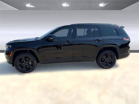 New 2025 Jeep Grand Cherokee L Limited w/ Luxury Tech Group II image 2