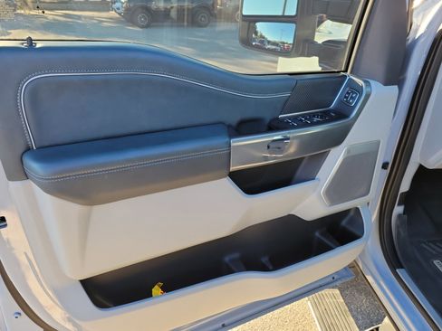 Certified 2024 Ford F250 Limited w/ FX4 Off-Road Package image 4