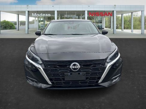 Certified 2023 Nissan Altima 2.5 SV image 8