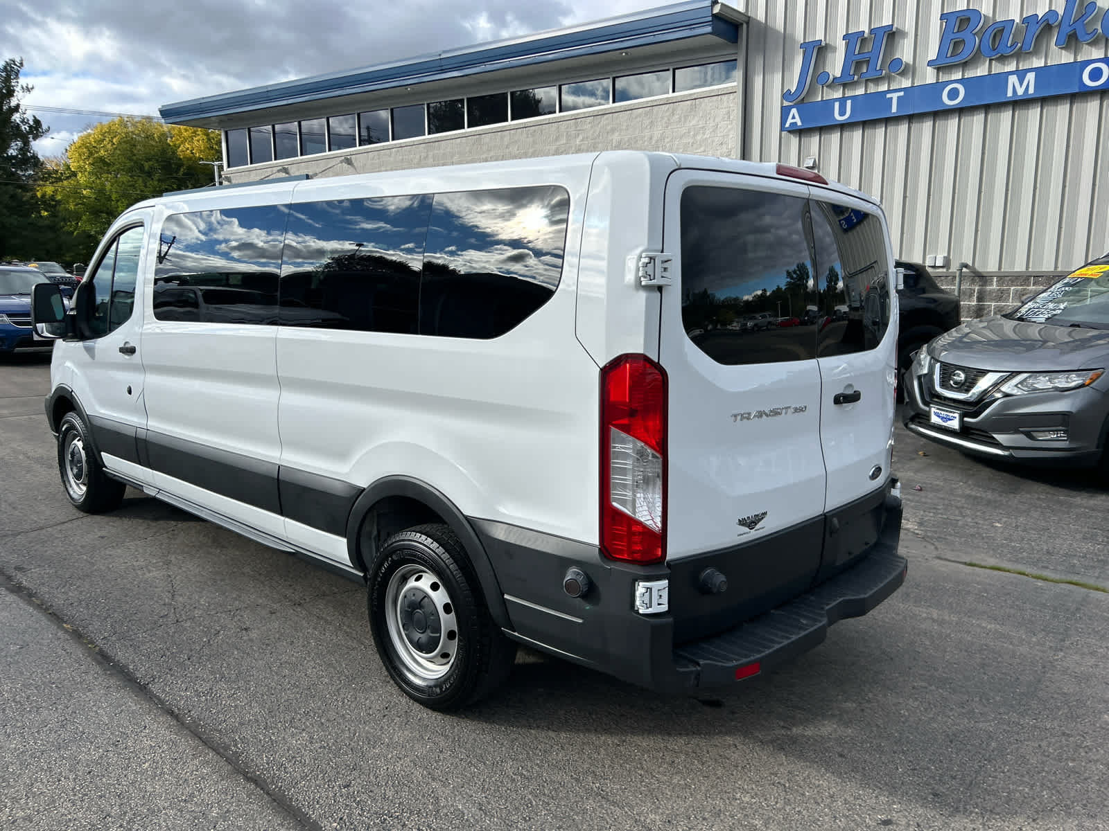 Used 2018 Ford Transit 350 XL RWD image 5