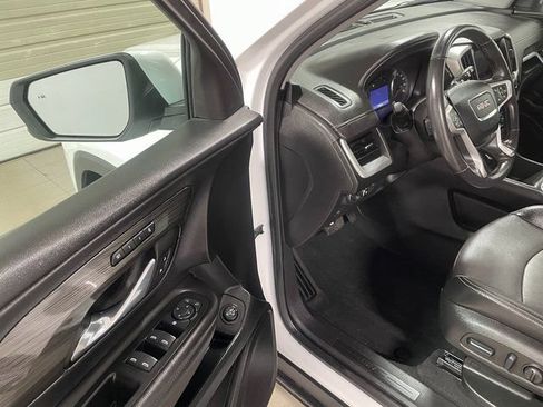 Used 2022 GMC Terrain SLT AWD/4WD image 10