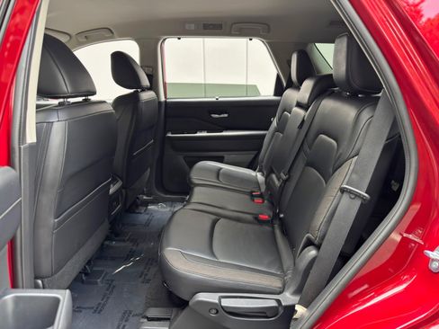 Used 2023 Nissan Pathfinder SL FWD image 39