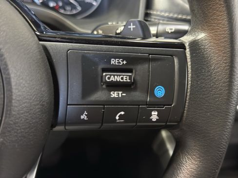 Used 2021 Nissan Rogue SV AWD/4WD image 23