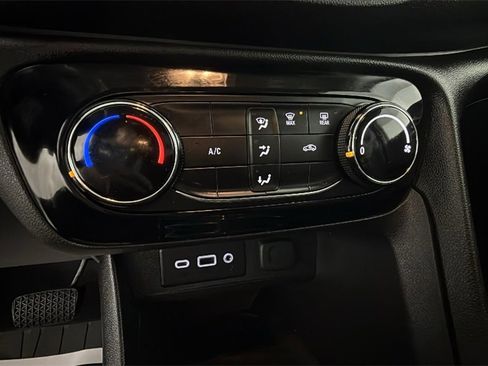 Used 2021 Buick Encore GX Preferred w/ Sport Touring Package image 23