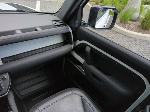 Certified 2023 Land Rover Defender 110 SE AWD/4WD image 16
