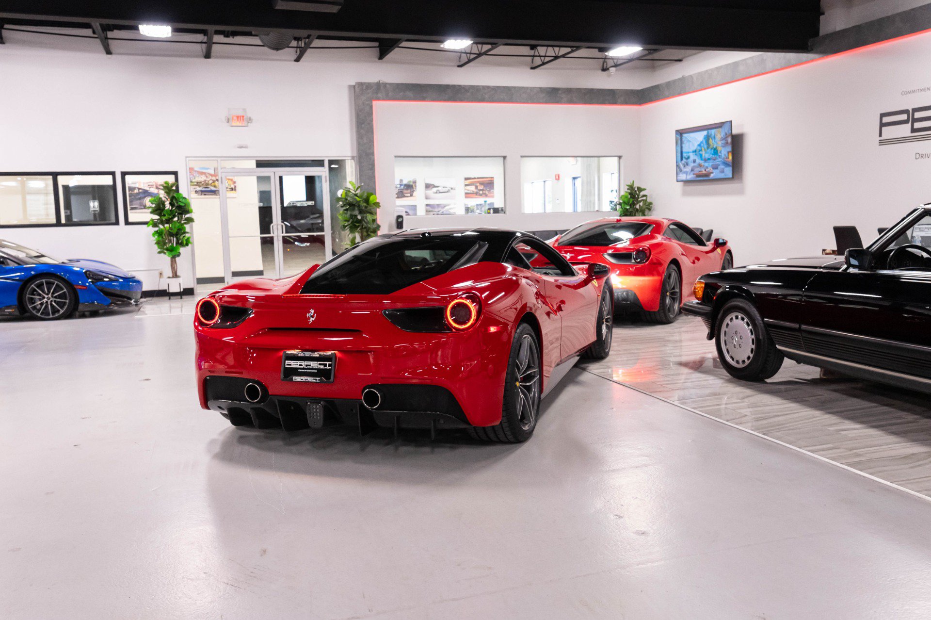 Used 2016 Ferrari 488 GTB RWD image 89