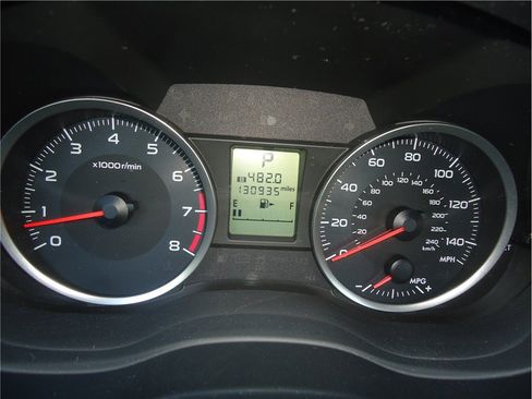 Used 2014 Subaru Crosstrek 2.0i Premium w/ Moonroof Package AWD/4WD image 27