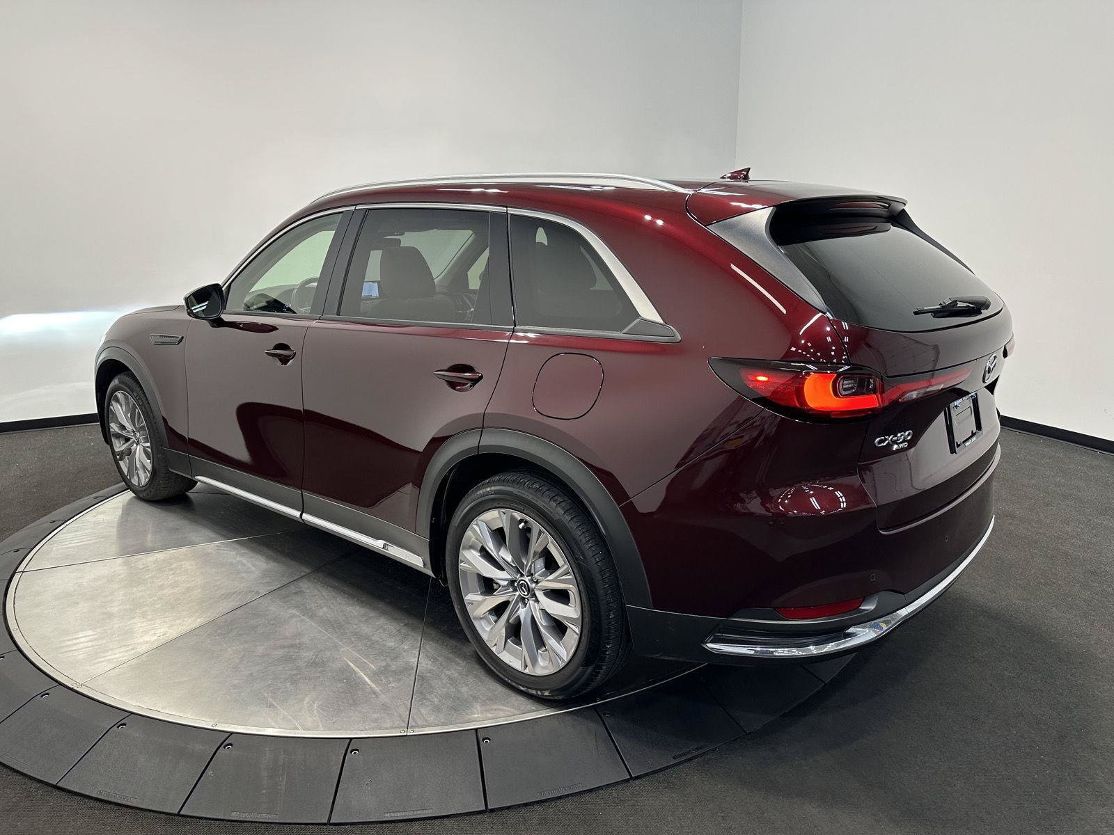 Used 2024 MAZDA CX-90 3.3 Turbo w/ Premium Package AWD/4WD image 4