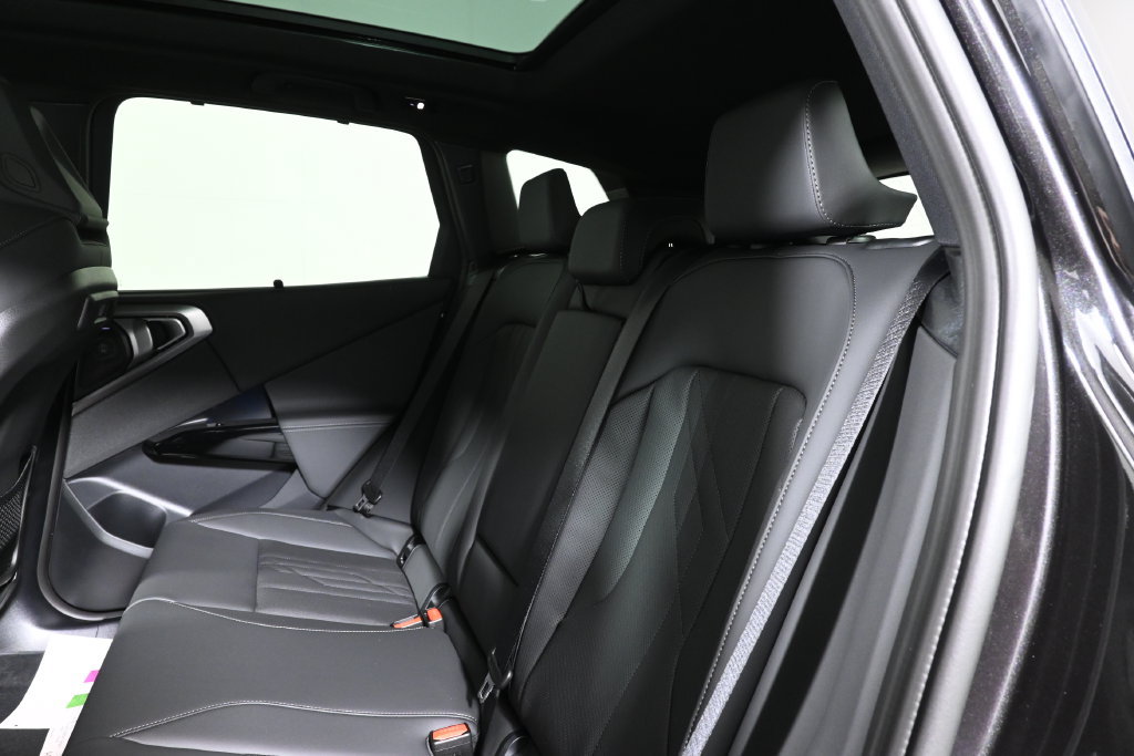 Used 2026 BMW X3 M50 w/ Premium Package AWD/4WD image 4