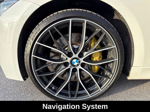 Used 2018 BMW 340i xDrive Sedan w/ Premium Package image 11