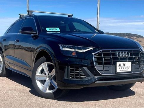 Used 2019 Audi Q8 Premium AWD/4WD image 3