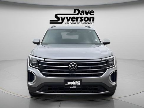 New 2025 Volkswagen Atlas SE image 5