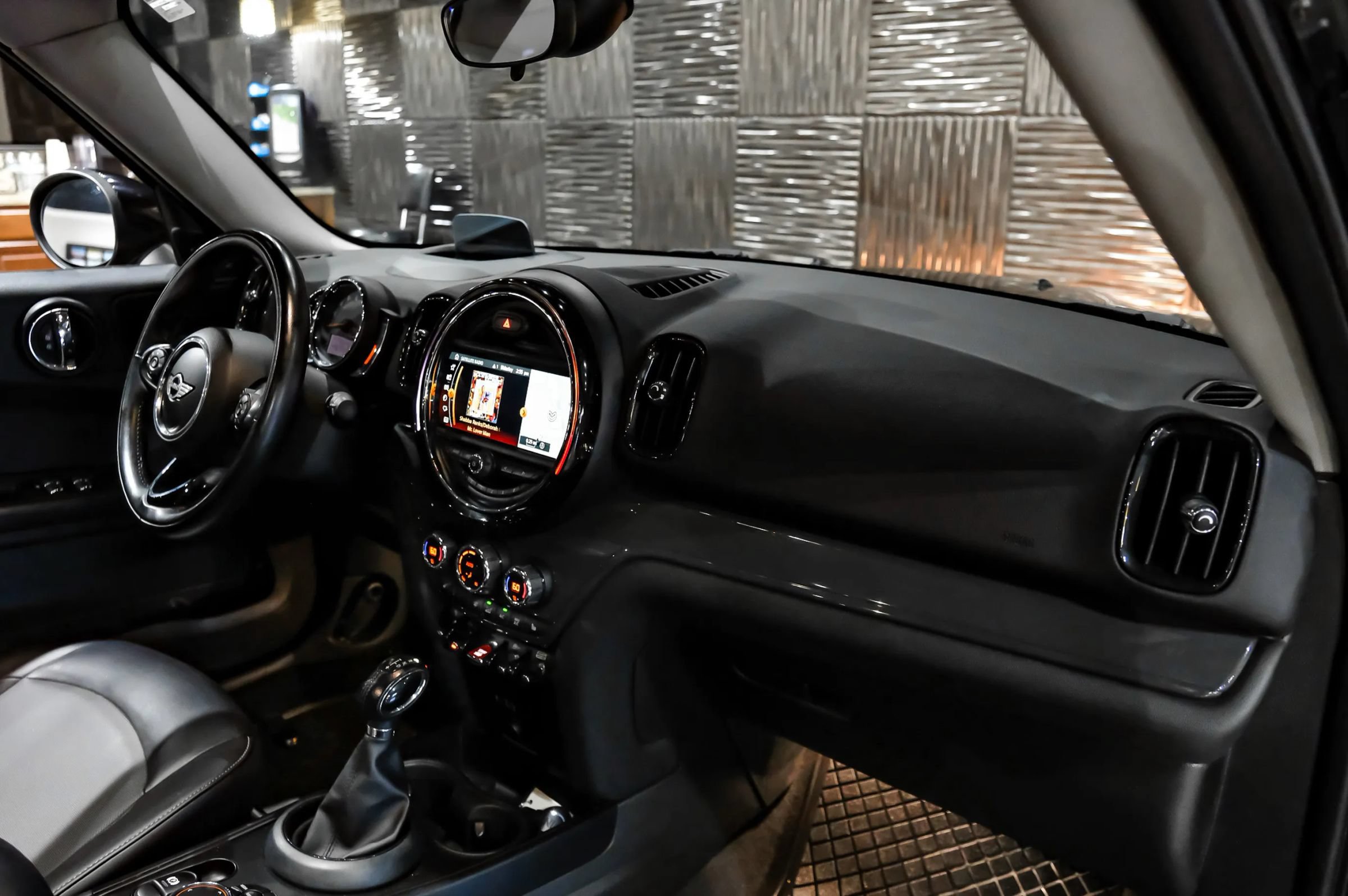Used 2018 MINI Cooper Countryman ALL4 AWD/4WD image 15