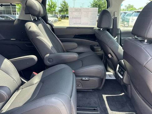 New 2026 Kia Carnival SX Prestige FWD image 10