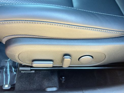 Certified 2025 Hyundai Kona Limited FWD image 20