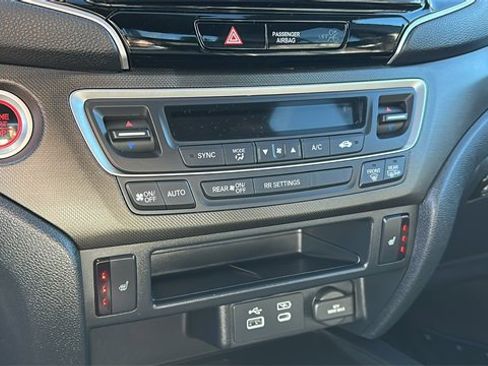 Used 2025 Honda Ridgeline TrailSport image 19