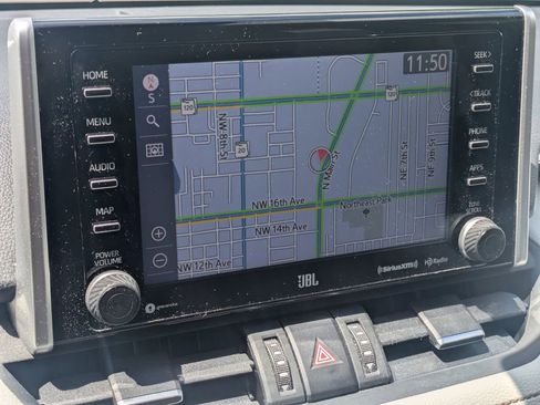 Used 2020 Toyota RAV4 Limited FWD image 34
