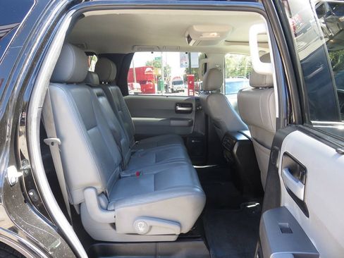 Used 2014 Toyota Sequoia Limited AWD/4WD image 19