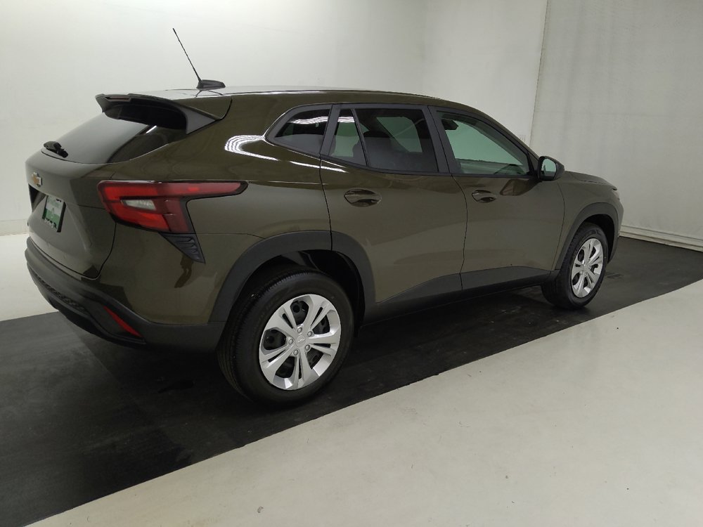 Used 2024 Chevrolet Trax LS FWD image 10