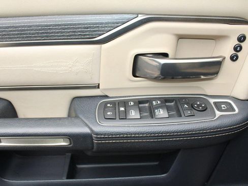 Used 2019 RAM 2500 Limited image 10