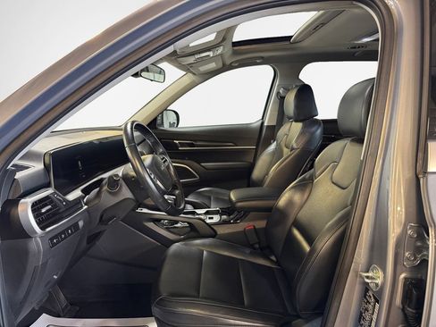 Certified 2024 Kia Telluride S w/ S Sunroof Package AWD/4WD image 12