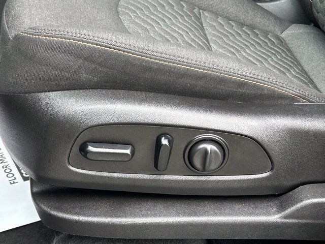 Used 2019 Chevrolet Equinox LT AWD/4WD image 20