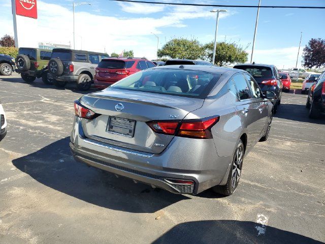 Certified 2022 Nissan Altima 2.5 SV AWD/4WD image 4