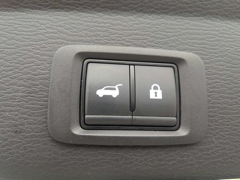 Used 2024 Mitsubishi Outlander SE AWD/4WD image 14
