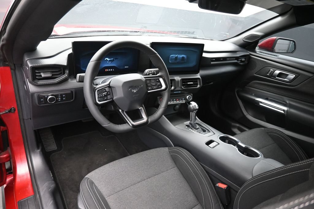 Used 2024 Ford Mustang Coupe RWD image 10