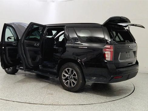 Used 2023 Chevrolet Tahoe Z71 w/ Luxury Package AWD/4WD image 11