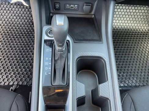 Used 2025 Nissan Sentra SV image 27