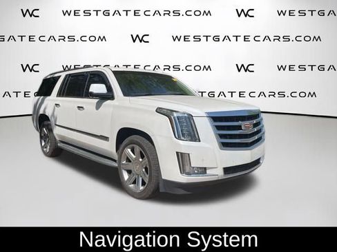 Used 2016 Cadillac Escalade ESV Luxury AWD/4WD image 2