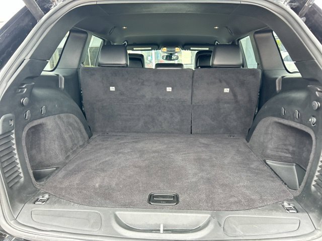 Used 2020 Jeep Grand Cherokee Altitude AWD/4WD image 10